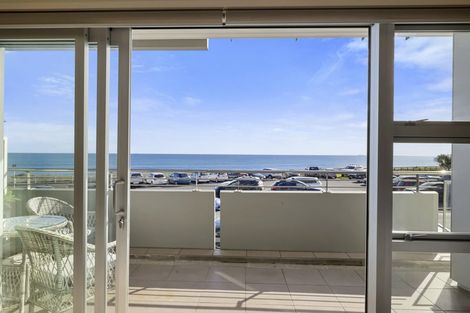Photo of property in Quarterdeck, 3/4 Buller Street, New Plymouth, 4310
