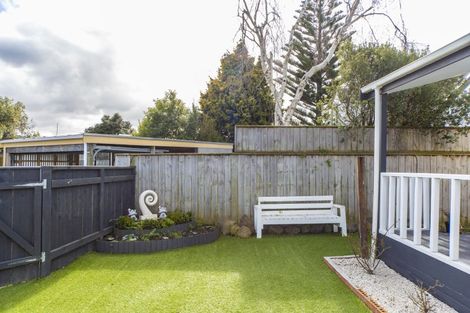 Photo of property in 32b Somerset Crescent, Highbury, Palmerston North, 4412