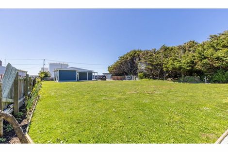Photo of property in 28 Ocean Beach Road, Bluff, 9814