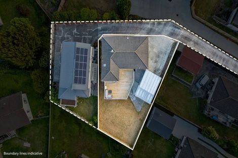 Photo of property in 14 Doone Place, Massey, Auckland, 0614