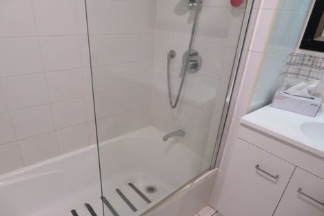 Photo of property in The Rennaissance, 6c/18 Ronwood Avenue, Manukau, Auckland, 2104