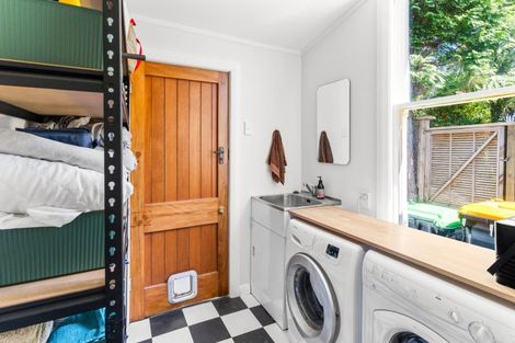 Photo of property in 14 Bangor Terrace, Kew, Dunedin, 9012