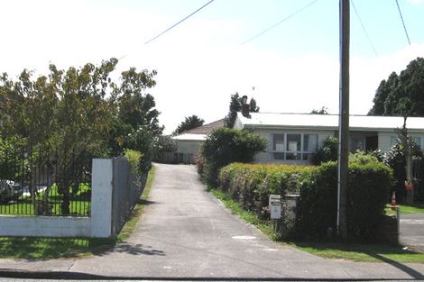 Photo of property in 59a Taikata Road, Te Atatu Peninsula, Auckland, 0610