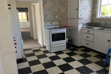 Photo of property in 16 Sale Street, Cockle Bay, Auckland, 2014
