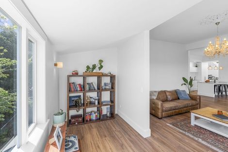 Photo of property in 34 Hackthorne Road, Cashmere, Christchurch, 8022