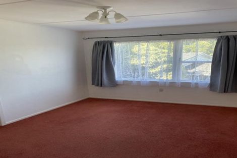 Photo of property in 87 Stewart Drive, Newlands, Wellington, 6037