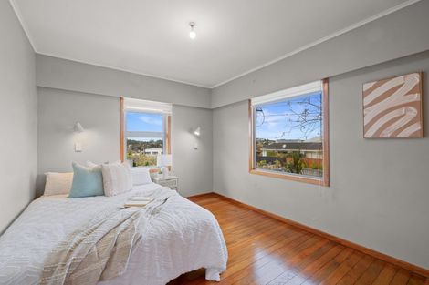 Photo of property in 14 Barrett Street, Westown, New Plymouth, 4310