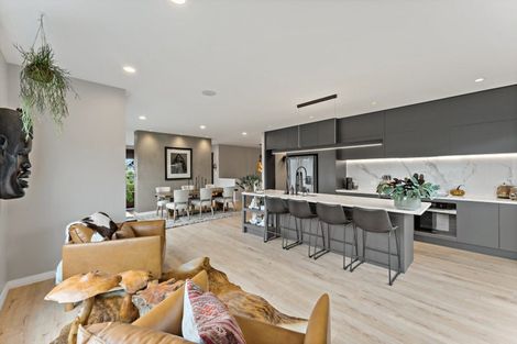 Photo of property in 61 Pitoitoi Drive, Riverhead, 0820