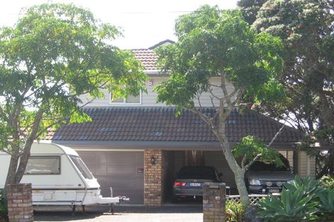 Photo of property in 23 Bournemouth Terrace, Murrays Bay, Auckland, 0630