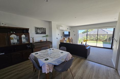 Photo of property in 21 Pipi Place, Levin, 5510
