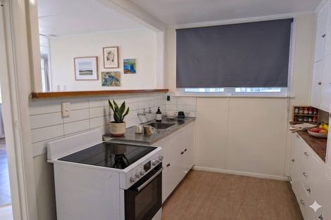 Photo of property in 24-26 Hanson Grove, Stokes Valley, Lower Hutt, 5019