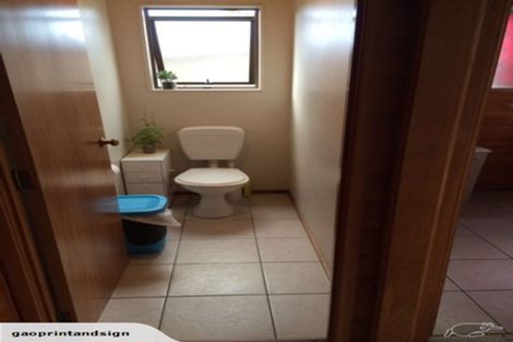 Photo of property in 197 Henderson Valley Road, Henderson, Auckland, 0612