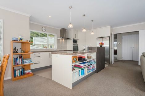 Photo of property in 8 Bluejacket Place, Whitby, Porirua, 5024