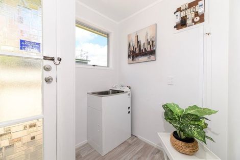 Photo of property in 4 Scarlet Drive, Ranui, Auckland, 0612