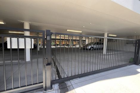 Photo of property in 1/g02 Hewitts Road, Merivale, Christchurch, 8014