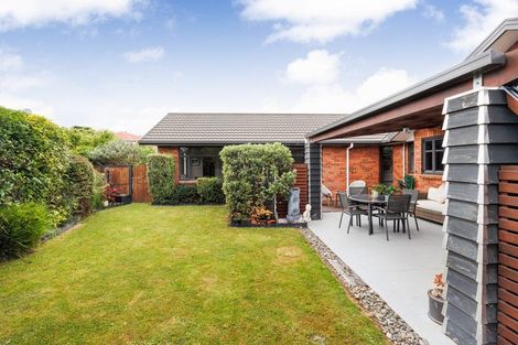Photo of property in 78 Geneva Terrace, Kelvin Grove, Palmerston North, 4414