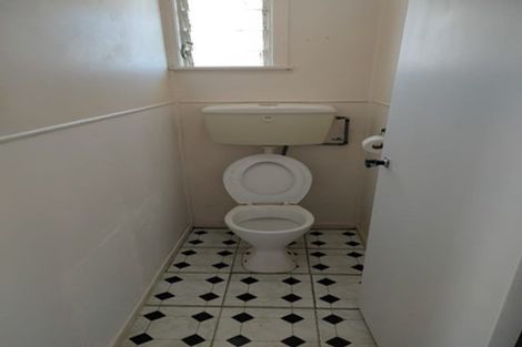 Photo of property in 25 Raglan Street, Mangere East, Auckland, 2024