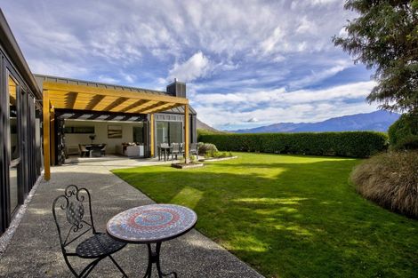 Photo of property in 56 Jacks Point Rise, Jacks Point, Queenstown, 9371