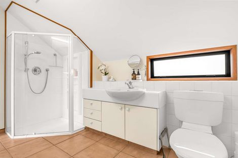 Photo of property in 2 Mahoe Street, Matua, Tauranga, 3110