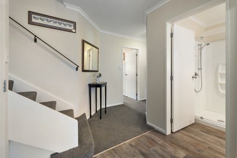 Photo of property in 8 Sunshine Place, Kelvin Grove, Palmerston North, 4414