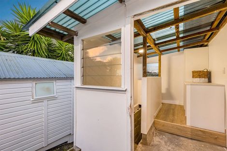 Photo of property in 31 Karaka Street, Helensville, 0800