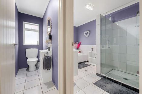 Photo of property in 76 Saint James Drive, Huntington, Hamilton, 3210