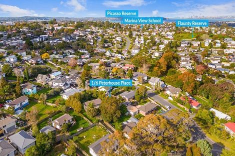 Photo of property in 6 Peterhouse Place, West Harbour, Auckland, 0618