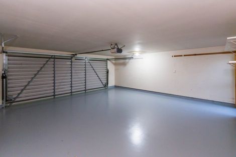 Photo of property in 15 Showgate Avenue, Sockburn, Christchurch, 8042