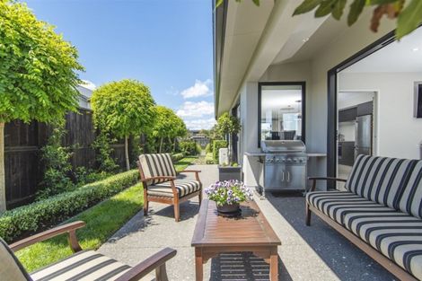 Photo of property in 6 Franks Way, Papamoa Beach, Papamoa, 3118
