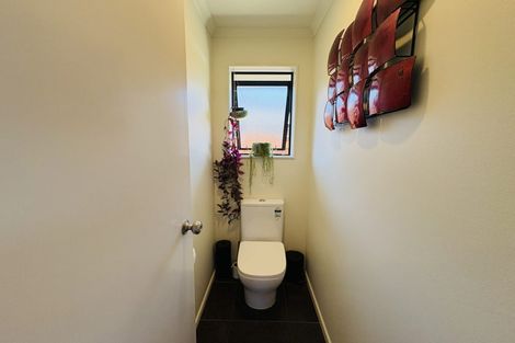 Photo of property in 68 Branigan Parade, Kelvin Grove, Palmerston North, 4414
