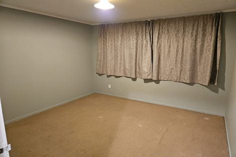 Photo of property in 51f1- Hartford Crescent, Totara Park, Upper Hutt, 5018