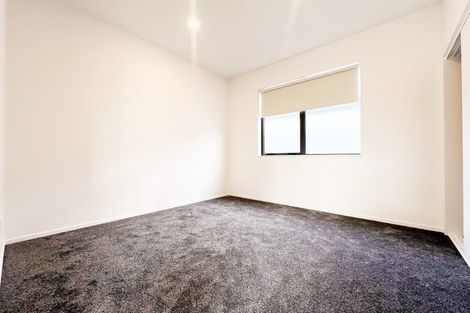 Photo of property in 32 Puhikawa Street, Massey, Auckland, 0614