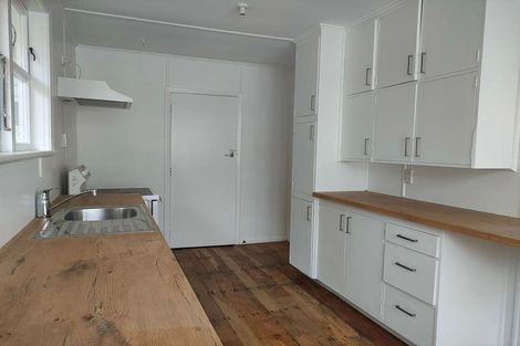 Photo of property in 382 George Street, Stokes Valley, Lower Hutt, 5019