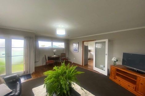 Photo of property in 87a Karamu Crescent, Wainuiomata, Lower Hutt, 5014