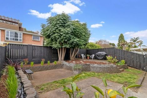 Photo of property in 1/12 Steen Place, Mangere Bridge, Auckland, 2022