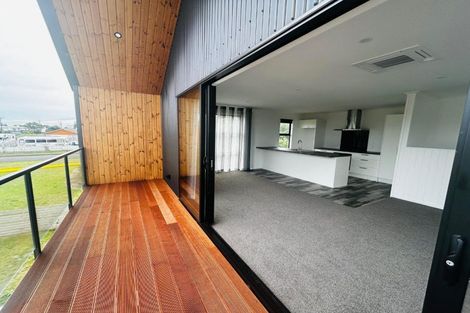 Photo of property in 40b Egmont Street, Castlecliff, Whanganui, 4501