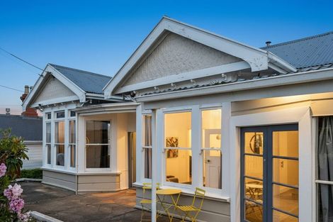 Photo of property in 4 Argyle Street, Mornington, Dunedin, 9011