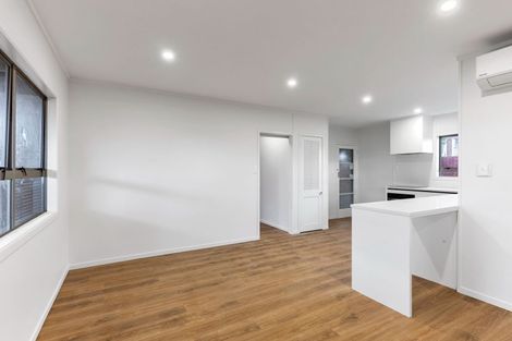 Photo of property in 32 Idlewild Avenue, Mangere, Auckland, 2022