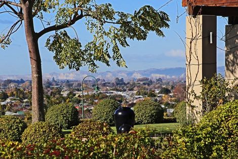 Photo of property in 114 Kent Terrace, Taradale, Napier, 4112