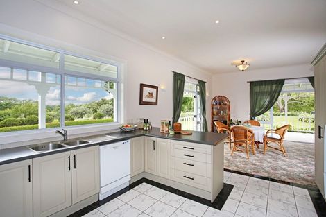Photo of property in 26 Ernest George Drive, Karaka, Papakura, 2580