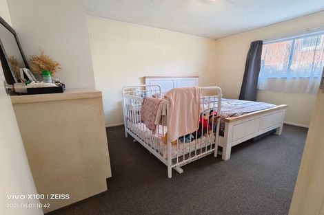 Photo of property in 1/27 Kerswill Place, Pakuranga, Auckland, 2010
