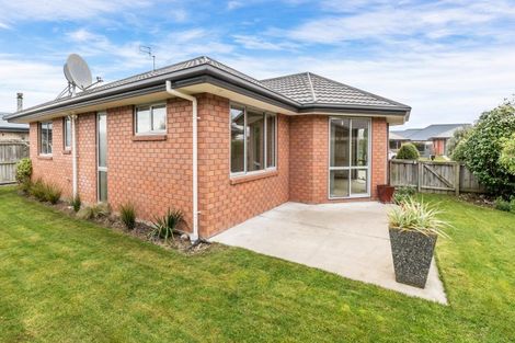 Photo of property in 1 Stanwood Grove, Darfield, 7510