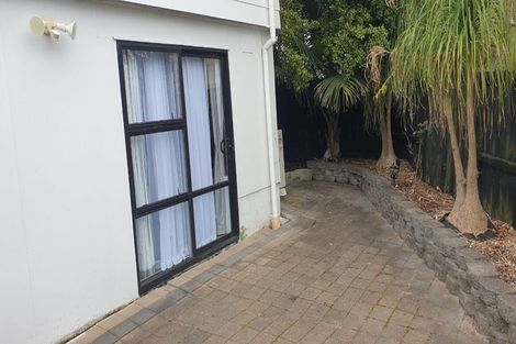 Photo of property in 2/40 Bayview Road, Bayview, Auckland, 0629