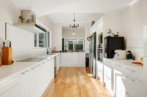 Photo of property in 176 Wishart Road, Helensville, 0875