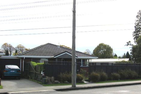 Photo of property in 2/109 Racecourse Road, Sockburn, Christchurch, 8042