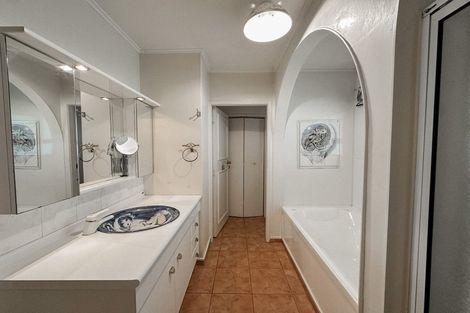 Photo of property in 146 Commercial Street, Takaka, 7110
