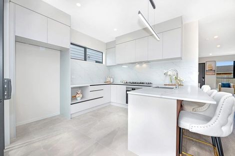 Photo of property in 23b Studfall Street, Pakuranga Heights, Auckland, 2010