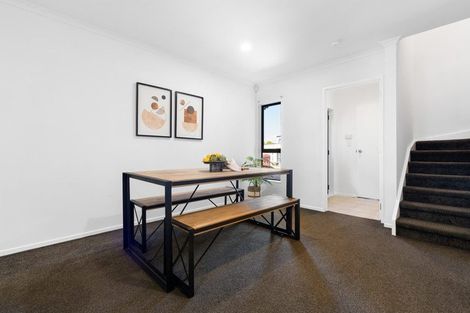 Photo of property in 3/4 Charlenne Close, Ranui, Auckland, 0612