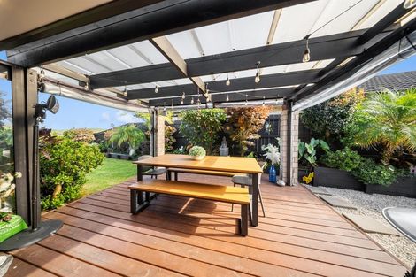 Photo of property in 2 Ballintoy Park Drive, Welcome Bay, Tauranga, 3175