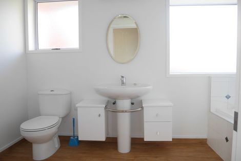 Photo of property in 32 Parklands Drive, Huntsbury, Christchurch, 8022